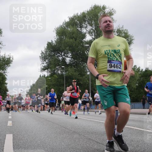 29.06.2025 - hella hamburg halbmarathon Luisa Fischer http://msf.ph/oto/8496616 29.06.2025 10:55:14 Kennedybrücke 16678, 305, 3934, 9590, 9462, 5534, 17902, 1418, 1997, 3934, 4878, 5394, 5534, 6456, 7841, 8040, 9460, 9462, 9590, 10830 meine-sportfotos.de