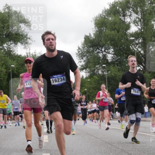 29.06.2025 - hella hamburg halbmarathon Luisa Fischer http://msf.ph/oto/8496689 29.06.2025 10:55:21 Kennedybrücke 1, 05, 147, 16234, 9642, 7841, 17326, 1997, 3934, 4087, 6456, 7691, 7841, 9220, 9460, 9582, 9583, 9594, 9673 meine-sportfotos.de