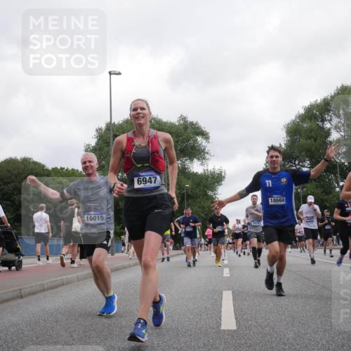 29.06.2025 - hella hamburg halbmarathon Luisa Fischer http://msf.ph/oto/8496750 29.06.2025 10:55:26 Kennedybrücke 16015, 6947, 4713, 4920, 18668, 12558, 4087, 4273, 5291, 6885, 6961, 7691, 8672, 9068, 9220, 9582, 9583, 9594, 9673, 10342 meine-sportfotos.de