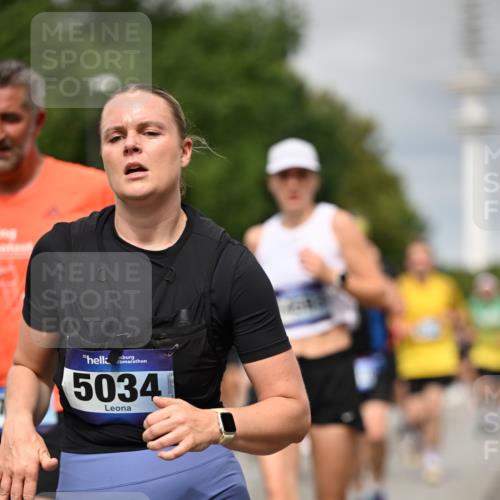 29.06.2025 - hella hamburg halbmarathon Dr. Thomas Lammeyer http://msf.ph/oto/8496874 29.06.2025 10:23:28 Kennedybrücke 1159, 1160, 1325, 1332, 1708, 1718, 1755, 2017, 2311, 2589, 2703, 2781, 2812, 2895, 3105, 3118, 3529, 4108, 4110, 4722, 5034, 5080, 5098, 5323, 5449, 6249, 6270, 6542, 6736, 7051, 7143, 7252, 7566, 7844, 8575, 8761, 9252, 9270, 9272, 9652, 9856, 10124, 10129, 10540, 11081 meine-sportfotos.de