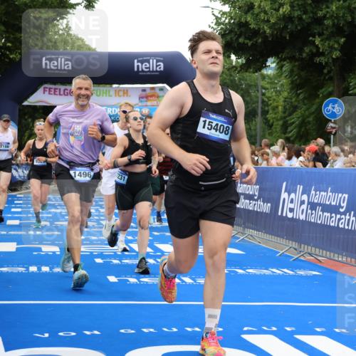 29.06.2025 - hella hamburg halbmarathon Strokosch-Dieckow http://msf.ph/oto/8497002 29.06.2025 10:54:42 Ziel 1125, 1496, 2029, 2561, 3310, 4231, 6587, 7478, 8449, 9012, 9227, 10040, 10044, 10368, 10376, 12186, 12489, 13147, 14239, 15389, 15408, 15584, 17231, 17765, 19000 meine-sportfotos.de
