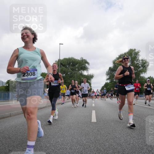 29.06.2025 - hella hamburg halbmarathon Luisa Fischer http://msf.ph/oto/8497041 29.06.2025 10:55:55 Kennedybrücke 2308, 7682, 13286, 13538, 18615, 8250, 2593, 2308, 2593, 3787, 7682, 8250, 8251, 10600, 10634, 10693, 10884 meine-sportfotos.de