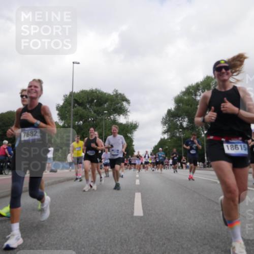 29.06.2025 - hella hamburg halbmarathon Luisa Fischer http://msf.ph/oto/8497046 29.06.2025 10:55:55 Kennedybrücke 7682, 18615, 2541, 2308, 2593, 3787, 7682, 8250, 8251, 10600, 10634, 10693, 10884 meine-sportfotos.de