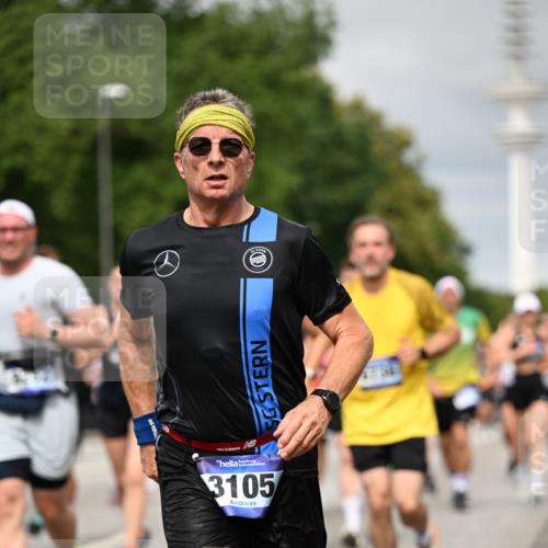 29.06.2025 - hella hamburg halbmarathon Dr. Thomas Lammeyer http://msf.ph/oto/8497077 29.06.2025 10:23:30 Kennedybrücke 1159, 1160, 1325, 1332, 1708, 1718, 1755, 2017, 2311, 2589, 2703, 2812, 2895, 3105, 3118, 3529, 4108, 4110, 4722, 5034, 5080, 5098, 5449, 6249, 6270, 6542, 6736, 7143, 7252, 7566, 7844, 8575, 8761, 8778, 9252, 9270, 9272, 9652, 9856, 10124, 10129, 10540, 10966, 11081 meine-sportfotos.de