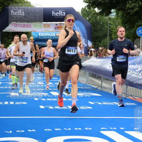29.06.2025 - hella hamburg halbmarathon Strokosch-Dieckow http://msf.ph/oto/8497089 29.06.2025 10:54:37 Ziel 1125, 1496, 2474, 2561, 3310, 5259, 6587, 7478, 8449, 8798, 9012, 9227, 10040, 10368, 10376, 12489, 12607, 13147, 14239, 15389, 15408, 15584, 17231, 17765, 19000 meine-sportfotos.de
