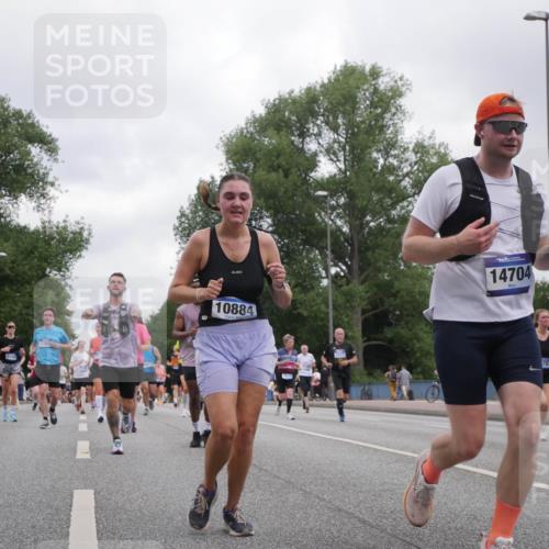 29.06.2025 - hella hamburg halbmarathon Luisa Fischer http://msf.ph/oto/8497122 29.06.2025 10:56:03 Kennedybrücke 2362, 10884, 3227, 14704, 787, 2988, 3227, 3787, 6135, 7735, 7871, 9340, 10600, 10884 meine-sportfotos.de
