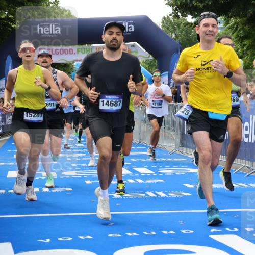 29.06.2025 - hella hamburg halbmarathon Strokosch-Dieckow http://msf.ph/oto/8497258 29.06.2025 10:44:13 Ziel 1220, 1413, 1415, 3021, 4999, 5231, 5275, 5884, 7005, 8722, 9444, 9633, 10193, 10930, 12159, 12528, 14686, 14687, 15225, 15280, 16301, 16316, 16547, 16648, 16893, 17748, 18691 meine-sportfotos.de