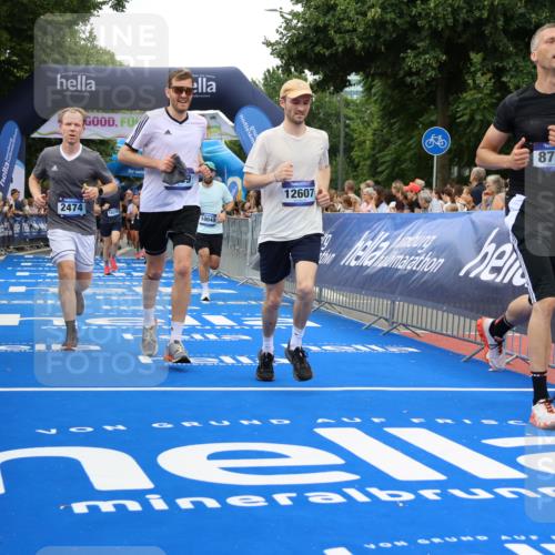 29.06.2025 - hella hamburg halbmarathon Strokosch-Dieckow http://msf.ph/oto/8497273 29.06.2025 10:54:32 Ziel 1125, 2474, 3794, 4868, 5259, 7129, 8798, 9012, 10040, 10368, 10376, 11009, 11797, 11799, 12321, 12489, 12607, 15146, 17765, 19067 meine-sportfotos.de
