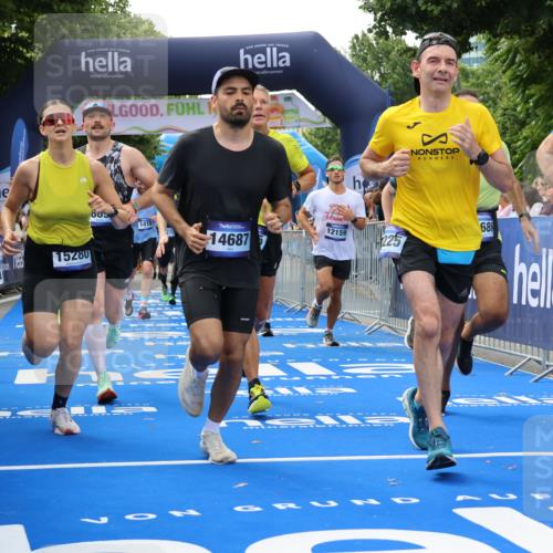 29.06.2025 - hella hamburg halbmarathon Strokosch-Dieckow http://msf.ph/oto/8497313 29.06.2025 10:44:13 Ziel 1220, 1413, 1415, 3021, 4999, 5231, 5275, 5884, 7005, 8722, 9444, 9633, 10193, 10930, 12159, 12528, 14686, 14687, 15225, 15280, 16301, 16316, 16547, 16648, 16893, 17748, 18691 meine-sportfotos.de