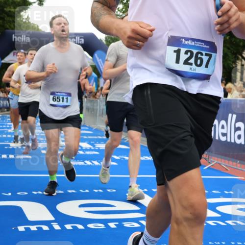 29.06.2025 - hella hamburg halbmarathon Strokosch-Dieckow http://msf.ph/oto/8497786 29.06.2025 10:54:21 Ziel 1267, 1442, 3103, 3177, 3426, 3861, 4635, 4868, 6082, 6084, 6511, 6512, 7129, 7274, 8223, 8772, 11009, 11430, 11797, 11799, 12321, 12362, 13033, 13289, 13803, 15946, 16327, 16527, 16574, 16750, 16879, 17087, 17698, 18268, 19067 meine-sportfotos.de