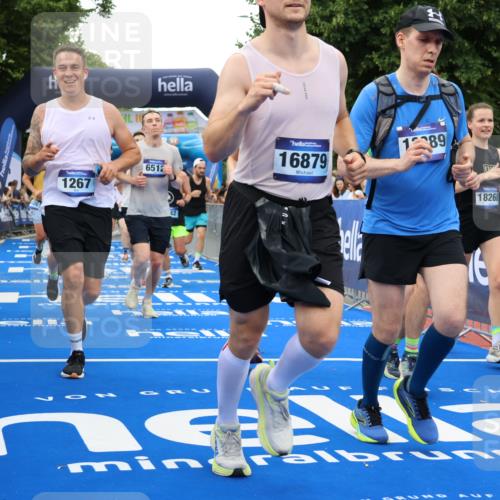 29.06.2025 - hella hamburg halbmarathon Strokosch-Dieckow http://msf.ph/oto/8497874 29.06.2025 10:54:20 Ziel 1267, 1442, 3103, 3177, 3426, 3861, 4635, 4868, 6082, 6084, 6511, 6512, 7129, 7274, 8223, 8772, 11009, 11430, 12321, 12362, 13033, 13289, 13803, 15946, 16327, 16527, 16574, 16750, 16879, 17087, 17698, 18268, 19067 meine-sportfotos.de