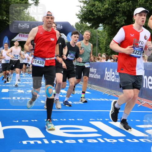 29.06.2025 - hella hamburg halbmarathon Strokosch-Dieckow http://msf.ph/oto/8498011 29.06.2025 10:54:17 Ziel 1267, 1442, 3103, 3177, 3426, 3861, 3898, 4635, 6082, 6084, 6443, 6511, 6512, 7274, 8223, 8772, 11430, 12213, 12362, 13033, 13289, 13803, 15169, 15524, 15946, 16327, 16527, 16574, 16750, 16780, 16879, 17087, 17698, 18268 meine-sportfotos.de