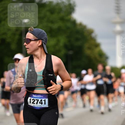 29.06.2025 - hella hamburg halbmarathon Dr. Thomas Lammeyer http://msf.ph/oto/8498045 29.06.2025 10:23:39 Kennedybrücke 1159, 1160, 1325, 1332, 1708, 1755, 2017, 2405, 2589, 2703, 2795, 2812, 2895, 2918, 2993, 2995, 3105, 3118, 3446, 4108, 4110, 4170, 4722, 5080, 5178, 5397, 5429, 5449, 6249, 6270, 6542, 6736, 6939, 7143, 7248, 7249, 7836, 8427, 8537, 8761, 8778, 9252, 9270, 9272, 9856, 10124, 10129, 10540, 10594, 10966, 11247 meine-sportfotos.de
