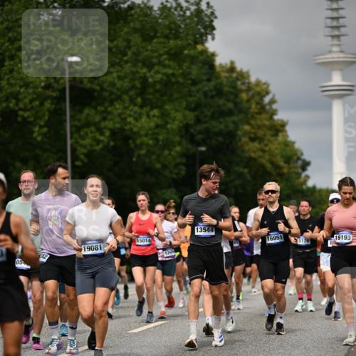 29.06.2025 - hella hamburg halbmarathon Dr. Thomas Lammeyer http://msf.ph/oto/8498067 29.06.2025 10:23:41 Kennedybrücke 1159, 1160, 1325, 1332, 1708, 1755, 2017, 2405, 2703, 2795, 2812, 2918, 2993, 2995, 3105, 3118, 3446, 3631, 4108, 4110, 4170, 4722, 4979, 5080, 5178, 5397, 5429, 5449, 6249, 6542, 6736, 6939, 7143, 7248, 7249, 7836, 8427, 8537, 8761, 8778, 9252, 9270, 9272, 9856, 10124, 10129, 10540, 10594, 10966, 11247 meine-sportfotos.de