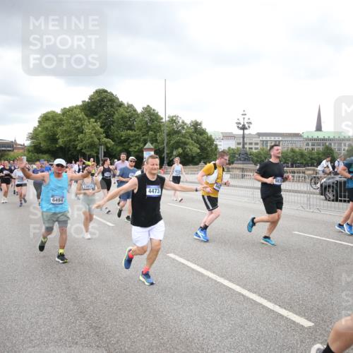29.06.2025 - hella hamburg halbmarathon Jannik Wohlers http://msf.ph/oto/8498413 29.06.2025 10:55:41 Lombardsbrücke 1738, 1909, 2095, 2793, 3257, 3268, 4265, 4354, 4473, 4836, 5306, 5580, 5994, 6056, 6494, 6968, 7025, 7028, 7516, 7616, 8005, 8305, 8533, 9435, 9606, 9838, 10640, 10740, 10784, 10987, 11862, 11863, 12267, 12551, 13055, 13395, 13405, 13627, 14124, 14142, 14221, 14280, 14281, 14492, 15103, 15173, 15199, 15272, 15696, 15699, 15763, 15764, 16413, 16655, 16960, 17038, 17039, 17398, 18195, 18329, 18349, 19228 meine-sportfotos.de