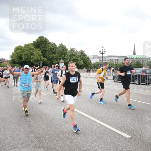 29.06.2025 - hella hamburg halbmarathon Jannik Wohlers http://msf.ph/oto/8498431 29.06.2025 10:55:41 Lombardsbrücke 1738, 1909, 2095, 2793, 3257, 3268, 4265, 4354, 4473, 4836, 5306, 5580, 5994, 6056, 6494, 6968, 7025, 7028, 7516, 7616, 8005, 8305, 8533, 9435, 9606, 9838, 10640, 10740, 10784, 10987, 11862, 11863, 12267, 12551, 13055, 13395, 13405, 13627, 14124, 14142, 14221, 14280, 14281, 14492, 15103, 15173, 15199, 15272, 15696, 15699, 15763, 15764, 16413, 16655, 16960, 17038, 17039, 17398, 18195, 18329, 18349, 19228 meine-sportfotos.de
