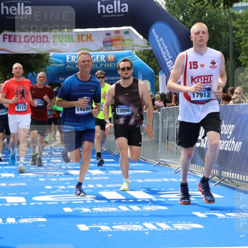 29.06.2025 - hella hamburg halbmarathon Strokosch-Dieckow http://msf.ph/oto/8498611 29.06.2025 10:43:36 Ziel 3116, 4080, 4318, 5124, 6903, 6991, 7635, 9114, 10246, 11648, 12623, 13421, 13996, 14201, 14210, 14484, 14690, 15328, 15932, 16338, 17912, 18449, 18513, 18775, 18810, 19090, 19229 meine-sportfotos.de