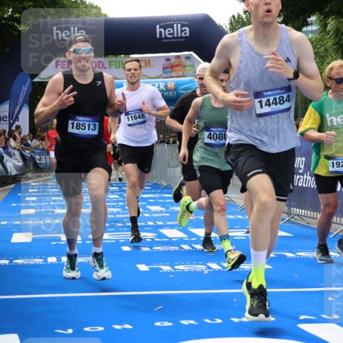 29.06.2025 - hella hamburg halbmarathon Strokosch-Dieckow http://msf.ph/oto/8498698 29.06.2025 10:43:32 Ziel 3116, 3928, 4080, 4318, 5124, 5436, 5506, 7635, 8664, 9114, 9931, 10246, 11648, 12623, 13421, 13996, 14484, 14690, 15328, 15932, 16338, 17912, 18449, 18513, 18775, 18810, 18942, 19229 meine-sportfotos.de