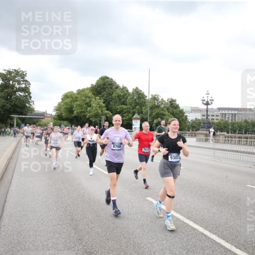 29.06.2025 - hella hamburg halbmarathon Jannik Wohlers http://msf.ph/oto/8498736 29.06.2025 10:56:02 Lombardsbrücke 1047, 1113, 2143, 2307, 2915, 3257, 3438, 3520, 3675, 3676, 3953, 3987, 4083, 4773, 5237, 5438, 5693, 5757, 6690, 7090, 7307, 7711, 8108, 8517, 8606, 8766, 9383, 9948, 9953, 10555, 10569, 10740, 10784, 10932, 11298, 11628, 12221, 12295, 12296, 12543, 13096, 13965, 14613, 15443, 15747, 16034, 16655, 16934, 17084, 17092, 17398, 17494, 17649, 17673, 17797, 18047, 18197, 18247, 18798 meine-sportfotos.de