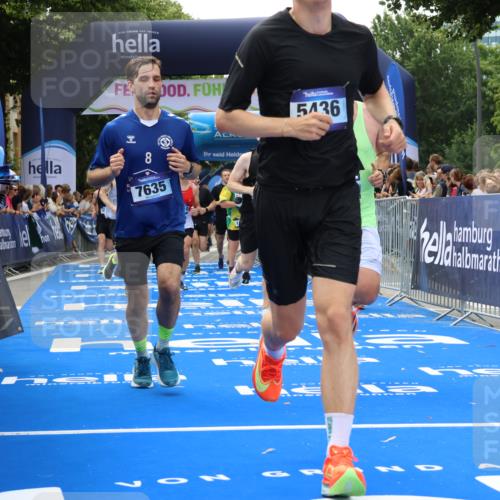 29.06.2025 - hella hamburg halbmarathon Strokosch-Dieckow http://msf.ph/oto/8498936 29.06.2025 10:43:28 Ziel 2653, 3928, 4080, 5124, 5436, 5506, 7635, 8664, 9931, 10237, 10246, 11648, 12623, 13348, 13996, 14484, 16338, 16720, 17391, 18513, 18775, 18810, 18942, 18987, 19009, 19051, 19229 meine-sportfotos.de