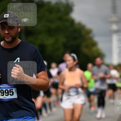29.06.2025 - hella hamburg halbmarathon Dr. Thomas Lammeyer http://msf.ph/oto/8498941 29.06.2025 10:23:53 Kennedybrücke 1145, 1159, 1160, 1708, 2405, 2703, 2795, 2918, 2993, 2995, 3446, 3631, 4170, 4562, 4570, 4979, 5035, 5178, 5251, 5397, 5429, 5556, 5834, 5878, 6249, 6796, 6797, 6872, 6874, 6939, 7137, 7248, 7249, 7647, 7836, 8427, 8537, 8778, 10349, 10540, 10594, 10966, 11036, 11247 meine-sportfotos.de