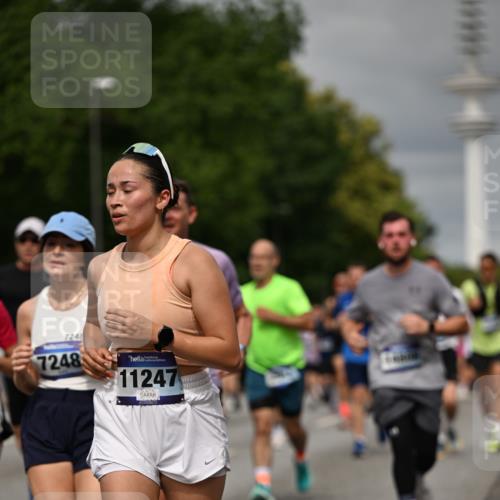 29.06.2025 - hella hamburg halbmarathon Dr. Thomas Lammeyer http://msf.ph/oto/8498985 29.06.2025 10:23:55 Kennedybrücke 1145, 2405, 2795, 2918, 2993, 2995, 3446, 3631, 4170, 4562, 4570, 4979, 5035, 5123, 5178, 5251, 5397, 5429, 5556, 5834, 5878, 6444, 6796, 6797, 6872, 6874, 6939, 7137, 7248, 7249, 7647, 7836, 7917, 8427, 8537, 8778, 10349, 10540, 10594, 10966, 11036, 11247 meine-sportfotos.de
