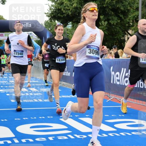 29.06.2025 - hella hamburg halbmarathon Strokosch-Dieckow http://msf.ph/oto/8498990 29.06.2025 10:54:00 Ziel 1151, 1410, 1815, 2432, 3096, 3208, 3209, 6294, 6356, 6374, 6481, 6581, 7395, 7918, 7973, 8394, 9032, 11499, 11789, 12379, 13032, 13397, 13869, 14175, 16477, 16871, 17348, 18308, 18831, 18879 meine-sportfotos.de