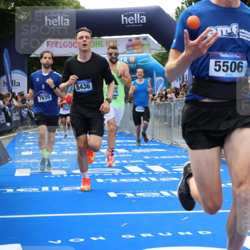 29.06.2025 - hella hamburg halbmarathon Strokosch-Dieckow http://msf.ph/oto/8499009 29.06.2025 10:43:27 Ziel 2653, 3928, 4080, 5124, 5436, 5506, 7635, 8664, 9931, 10237, 10246, 11648, 12623, 13348, 14484, 15921, 16338, 16720, 17391, 18274, 18513, 18775, 18810, 18942, 18987, 19009, 19051, 19229 meine-sportfotos.de