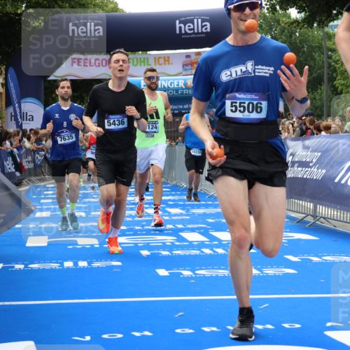 29.06.2025 - hella hamburg halbmarathon Strokosch-Dieckow http://msf.ph/oto/8499097 29.06.2025 10:43:27 Ziel 2653, 3928, 4080, 5124, 5436, 5506, 7635, 8664, 9931, 10237, 10246, 11648, 12623, 13348, 14484, 15921, 16338, 16720, 17391, 18274, 18513, 18775, 18810, 18942, 18987, 19009, 19051, 19229 meine-sportfotos.de