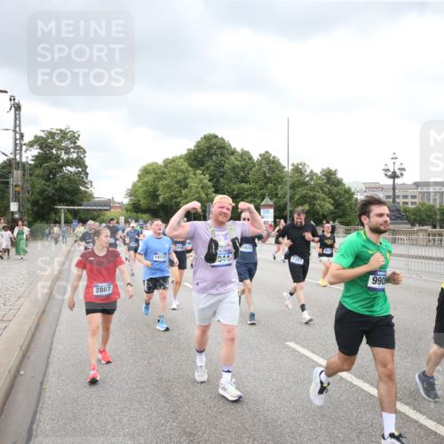 29.06.2025 - hella hamburg halbmarathon Jannik Wohlers http://msf.ph/oto/8499106 29.06.2025 10:56:27 Lombardsbrücke 1207, 2932, 3348, 3387, 3418, 3485, 3516, 3517, 4094, 4118, 4568, 4569, 5589, 5911, 5944, 6284, 6348, 6349, 7381, 7416, 7417, 8150, 8197, 9172, 9210, 9402, 9404, 9517, 9902, 9905, 10016, 10138, 10309, 10450, 10632, 11047, 12328, 12345, 12354, 12828, 12993, 13108, 13194, 13273, 13276, 13671, 13801, 13834, 14117, 14472, 14711, 15215, 15630, 15748, 15823 meine-sportfotos.de