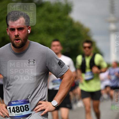 29.06.2025 - hella hamburg halbmarathon Dr. Thomas Lammeyer http://msf.ph/oto/8499163 29.06.2025 10:24:00 Kennedybrücke 1145, 2405, 2795, 2918, 2993, 2995, 3278, 3446, 3631, 3678, 4170, 4539, 4562, 4570, 4614, 4979, 5035, 5123, 5178, 5251, 5397, 5429, 5556, 5834, 5849, 5878, 6444, 6796, 6797, 6872, 6874, 6939, 7137, 7248, 7249, 7647, 7744, 7836, 7917, 8427, 8537, 10349, 10594, 10622, 10966, 11028, 11036, 11247 meine-sportfotos.de