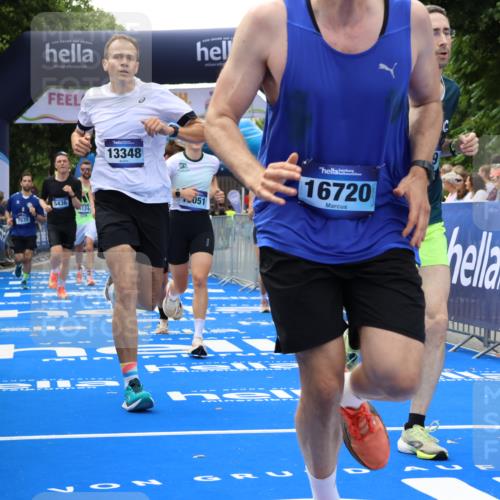 29.06.2025 - hella hamburg halbmarathon Strokosch-Dieckow http://msf.ph/oto/8499283 29.06.2025 10:43:24 Ziel 2653, 3109, 3124, 3146, 3928, 4080, 5124, 5436, 5506, 7635, 8664, 9931, 10099, 10237, 10246, 11648, 12623, 13348, 15921, 16338, 16720, 17391, 18274, 18513, 18810, 18942, 18987, 19009, 19051 meine-sportfotos.de
