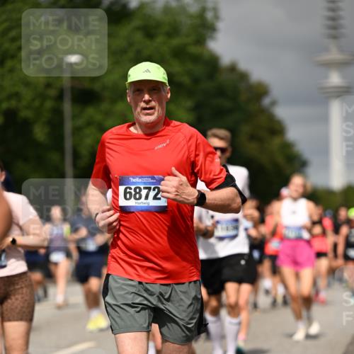 29.06.2025 - hella hamburg halbmarathon Dr. Thomas Lammeyer http://msf.ph/oto/8499370 29.06.2025 10:24:07 Kennedybrücke 1110, 1115, 1145, 2357, 2918, 3278, 3631, 3678, 4539, 4562, 4570, 4614, 4737, 4739, 4979, 5035, 5123, 5251, 5556, 5834, 5849, 5878, 6444, 6796, 6797, 6872, 6874, 6939, 7137, 7248, 7647, 7744, 7836, 7917, 10349, 10550, 10594, 10622, 11028, 11036, 11247 meine-sportfotos.de