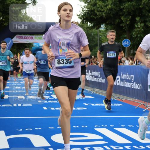 29.06.2025 - hella hamburg halbmarathon Strokosch-Dieckow http://msf.ph/oto/8499418 29.06.2025 10:53:46 Ziel 1422, 1706, 1870, 2058, 2082, 2518, 5399, 5607, 6260, 6877, 7177, 7395, 8285, 8335, 9922, 10529, 10891, 10895, 11588, 11589, 11604, 12413, 14026, 14702, 14818, 15441, 15502, 16092, 16538, 17482, 17740, 18143, 18249, 18418, 18487, 18514, 18759, 18831, 18915, 19177 meine-sportfotos.de