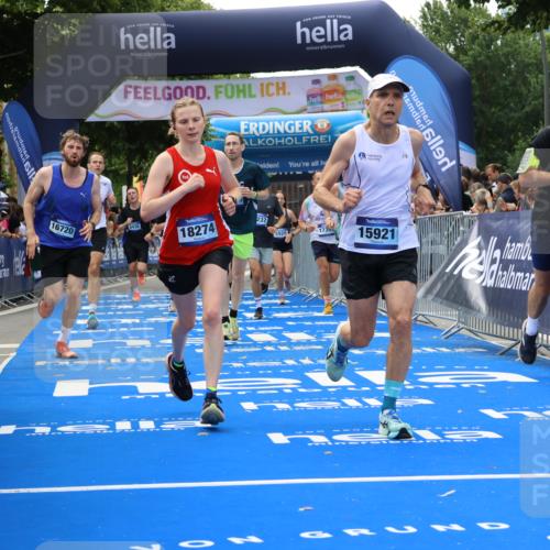 29.06.2025 - hella hamburg halbmarathon Strokosch-Dieckow http://msf.ph/oto/8499426 29.06.2025 10:43:21 Ziel 2653, 3109, 3124, 3146, 3928, 5436, 5506, 8664, 9931, 10099, 10237, 13348, 15921, 16314, 16720, 16997, 17391, 18274, 18942, 18987, 19009, 19051 meine-sportfotos.de