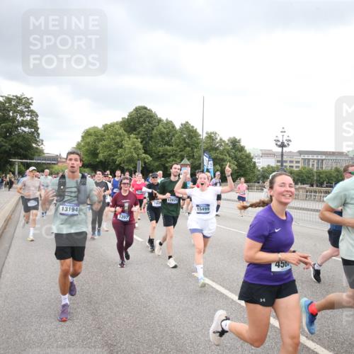 29.06.2025 - hella hamburg halbmarathon Jannik Wohlers http://msf.ph/oto/8499440 29.06.2025 10:56:40 Lombardsbrücke 1207, 2370, 2871, 2932, 3348, 3387, 3470, 3485, 3851, 4241, 4485, 4568, 4569, 4611, 4998, 5057, 5589, 5639, 6053, 6284, 6832, 6981, 7416, 7417, 7592, 7964, 8039, 8197, 8224, 8546, 8679, 9298, 9299, 9329, 9513, 9570, 10016, 10142, 10450, 10505, 10632, 11050, 11179, 11323, 11954, 12226, 12345, 12476, 12477, 12484, 12535, 12828, 12829, 12832, 13194, 13273, 13276, 13490, 13513, 13671, 13878, 13986, 14146, 14148, 14414, 15499, 15630 meine-sportfotos.de