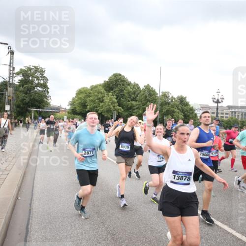 29.06.2025 - hella hamburg halbmarathon Jannik Wohlers http://msf.ph/oto/8499562 29.06.2025 10:56:44 Lombardsbrücke 1207, 2370, 2871, 3195, 3470, 3485, 3723, 3851, 4086, 4106, 4241, 4485, 4568, 4569, 4611, 4998, 5057, 5316, 5639, 6053, 6284, 6832, 6981, 7416, 7417, 7592, 7787, 7964, 8039, 8197, 8224, 8546, 8679, 8851, 9110, 9298, 9299, 9329, 9513, 9570, 9670, 10016, 10142, 10450, 10505, 11050, 11179, 11323, 11954, 12226, 12476, 12477, 12484, 12535, 12698, 12828, 12829, 12832, 12984, 13194, 13224, 13276, 13490, 13513, 13731, 13878, 13986, 14146, 14148, 14414, 15499 meine-sportfotos.de