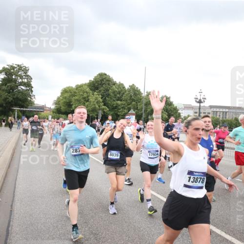 29.06.2025 - hella hamburg halbmarathon Jannik Wohlers http://msf.ph/oto/8499572 29.06.2025 10:56:44 Lombardsbrücke 1207, 2370, 2871, 3195, 3470, 3485, 3723, 3851, 4086, 4106, 4241, 4485, 4568, 4569, 4611, 4998, 5057, 5316, 5639, 6053, 6284, 6832, 6981, 7416, 7417, 7592, 7787, 7964, 8039, 8197, 8224, 8546, 8679, 8851, 9110, 9298, 9299, 9329, 9513, 9570, 9670, 10016, 10142, 10450, 10505, 11050, 11179, 11323, 11954, 12226, 12476, 12477, 12484, 12535, 12698, 12828, 12829, 12832, 12984, 13194, 13224, 13276, 13490, 13513, 13731, 13878, 13986, 14146, 14148, 14414, 15499 meine-sportfotos.de