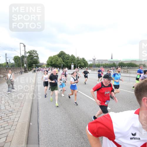 29.06.2025 - hella hamburg halbmarathon Jannik Wohlers http://msf.ph/oto/8499684 29.06.2025 10:56:47 Lombardsbrücke 2041, 2370, 2871, 3195, 3470, 3485, 3723, 3851, 4086, 4106, 4241, 4485, 4568, 4569, 4611, 4998, 5057, 5316, 5639, 6053, 6832, 6981, 7592, 7787, 7964, 8039, 8224, 8546, 8552, 8679, 8851, 8853, 9110, 9298, 9299, 9329, 9430, 9513, 9570, 9670, 10142, 10505, 10913, 10914, 11050, 11179, 11323, 11954, 12226, 12476, 12477, 12484, 12535, 12698, 12829, 12832, 12984, 13048, 13194, 13224, 13438, 13490, 13513, 13731, 13878, 13986, 14146, 14148, 14366, 14414, 14862, 15499 meine-sportfotos.de