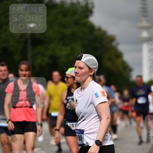 29.06.2025 - hella hamburg halbmarathon Dr. Thomas Lammeyer http://msf.ph/oto/8499828 29.06.2025 10:24:20 Kennedybrücke 1046, 1069, 1110, 1115, 1145, 1534, 2357, 3278, 3678, 4539, 4585, 4614, 4737, 4739, 5123, 5556, 5659, 5831, 5834, 5849, 5937, 6444, 7101, 7137, 7519, 7739, 7744, 7808, 7917, 8387, 8462, 8588, 9136, 9196, 9735, 10414, 10550, 10595, 10622, 11028, 11036, 11434 meine-sportfotos.de