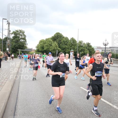 29.06.2025 - hella hamburg halbmarathon Jannik Wohlers http://msf.ph/oto/8499920 29.06.2025 10:56:59 Lombardsbrücke 2041, 2370, 3195, 3388, 3723, 3750, 3851, 4086, 4106, 4180, 4197, 5117, 5316, 5738, 6827, 7728, 7787, 8035, 8287, 8386, 8540, 8552, 8851, 8853, 8873, 9110, 9430, 9670, 9824, 10078, 10913, 10914, 12306, 12396, 12698, 12713, 12799, 12819, 12832, 12984, 13048, 13224, 13425, 13427, 13438, 13490, 13513, 13697, 13731, 14366, 14862, 14944, 14968, 15958, 16007, 16130, 18534 meine-sportfotos.de