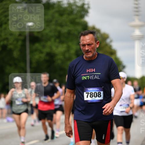 29.06.2025 - hella hamburg halbmarathon Dr. Thomas Lammeyer http://msf.ph/oto/8500070 29.06.2025 10:24:27 Kennedybrücke 1046, 1069, 1110, 1115, 1154, 1471, 1474, 1534, 2064, 2357, 3278, 3678, 3733, 4422, 4539, 4585, 4614, 4737, 4739, 5659, 5831, 5937, 7101, 7519, 7739, 7744, 7808, 8387, 8462, 8588, 8738, 9136, 9196, 9735, 10041, 10414, 10550, 10595, 10622, 11028, 11434 meine-sportfotos.de