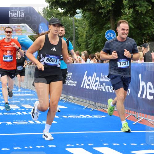 29.06.2025 - hella hamburg halbmarathon Strokosch-Dieckow http://msf.ph/oto/8500249 29.06.2025 10:53:23 Ziel 1061, 1499, 1683, 1727, 2070, 2074, 2354, 4065, 5866, 6198, 6629, 6942, 7312, 8651, 11068, 11844, 12490, 12909, 13912, 13997, 15681, 15838, 17710, 18134, 18901 meine-sportfotos.de