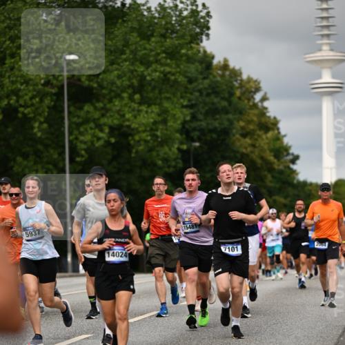 29.06.2025 - hella hamburg halbmarathon Dr. Thomas Lammeyer http://msf.ph/oto/8500285 29.06.2025 10:24:33 Kennedybrücke 1046, 1069, 1110, 1115, 1154, 1471, 1474, 1534, 2064, 2357, 3733, 3842, 4422, 4585, 4737, 4739, 5659, 5831, 5937, 7101, 7131, 7519, 7739, 7808, 8025, 8387, 8462, 8588, 8738, 9136, 9196, 9735, 9873, 10041, 10414, 10550, 10595, 10613, 10647, 10754, 11100, 11434 meine-sportfotos.de