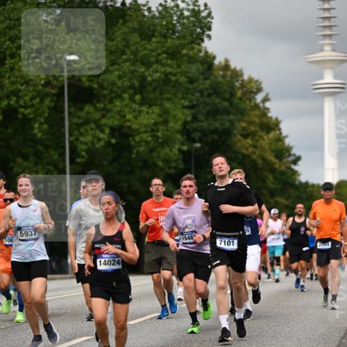29.06.2025 - hella hamburg halbmarathon Dr. Thomas Lammeyer http://msf.ph/oto/8500293 29.06.2025 10:24:33 Kennedybrücke 1046, 1069, 1110, 1115, 1154, 1471, 1474, 1534, 2064, 2357, 3733, 3842, 4422, 4585, 4737, 4739, 5659, 5831, 5937, 7101, 7131, 7519, 7739, 7808, 8025, 8387, 8462, 8588, 8738, 9136, 9196, 9735, 9873, 10041, 10414, 10550, 10595, 10613, 10647, 10754, 11100, 11434 meine-sportfotos.de
