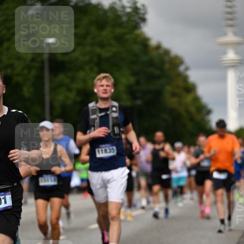29.06.2025 - hella hamburg halbmarathon Dr. Thomas Lammeyer http://msf.ph/oto/8500433 29.06.2025 10:24:37 Kennedybrücke 1046, 1069, 1154, 1471, 1474, 1534, 2053, 2064, 2834, 3733, 3842, 4422, 4585, 4869, 5659, 5831, 5937, 6951, 7101, 7131, 7519, 7739, 7808, 8025, 8387, 8462, 8588, 8738, 9136, 9196, 9735, 9873, 10039, 10041, 10414, 10550, 10595, 10613, 10647, 10754, 11100, 11434 meine-sportfotos.de