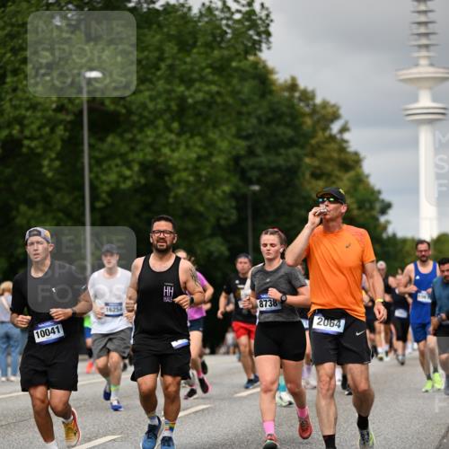 29.06.2025 - hella hamburg halbmarathon Dr. Thomas Lammeyer http://msf.ph/oto/8500535 29.06.2025 10:24:40 Kennedybrücke 1011, 1046, 1069, 1154, 1471, 1474, 1534, 2053, 2064, 2834, 3733, 3842, 4154, 4166, 4288, 4422, 4754, 4869, 5181, 5659, 5831, 5937, 6951, 7101, 7131, 7519, 7739, 7808, 8025, 8462, 8588, 8738, 9011, 9136, 9873, 10039, 10041, 10414, 10595, 10613, 10647, 10754, 11100 meine-sportfotos.de