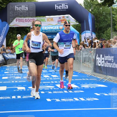 29.06.2025 - hella hamburg halbmarathon Strokosch-Dieckow http://msf.ph/oto/8500538 29.06.2025 10:53:18 Ziel 1683, 1727, 2074, 2354, 4065, 6198, 6629, 6942, 7312, 7383, 8273, 8361, 8651, 9142, 11844, 12490, 12875, 13997, 15179, 15681, 15838, 16929, 18134, 18901 meine-sportfotos.de