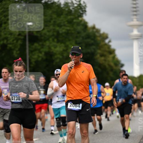 29.06.2025 - hella hamburg halbmarathon Dr. Thomas Lammeyer http://msf.ph/oto/8500643 29.06.2025 10:24:42 Kennedybrücke 1011, 1046, 1069, 1154, 1471, 1474, 1534, 2053, 2064, 2834, 3733, 3842, 4154, 4166, 4288, 4422, 4754, 4869, 5181, 5659, 5831, 5937, 6608, 6844, 6951, 7101, 7131, 7519, 7739, 8025, 8462, 8588, 8738, 8940, 9005, 9011, 9236, 9873, 10039, 10041, 10414, 10595, 10613, 10647, 10754, 11100 meine-sportfotos.de