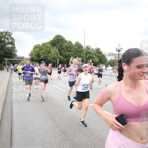 29.06.2025 - hella hamburg halbmarathon Jannik Wohlers http://msf.ph/oto/8500813 29.06.2025 10:57:27 Lombardsbrücke 1123, 1242, 1248, 1265, 2015, 2451, 2567, 2900, 3191, 3644, 3936, 3954, 4059, 4429, 4521, 4830, 6316, 6337, 6916, 7172, 7193, 7556, 8159, 8474, 8713, 8773, 9059, 9394, 9398, 9436, 9607, 9613, 9840, 10070, 10352, 10380, 10461, 10513, 10551, 10560, 10578, 10629, 10630, 10737, 10912, 11013, 11026, 11193, 11263, 11266, 11267, 11353, 11377, 13176, 13352, 13364, 13804, 13882, 14290, 14453, 14507, 15510, 15552, 15800, 15956, 16082 meine-sportfotos.de